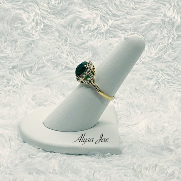 Emerald, White Topaz & Diamond Filigree Ring, 7 - Picture 5 of 13